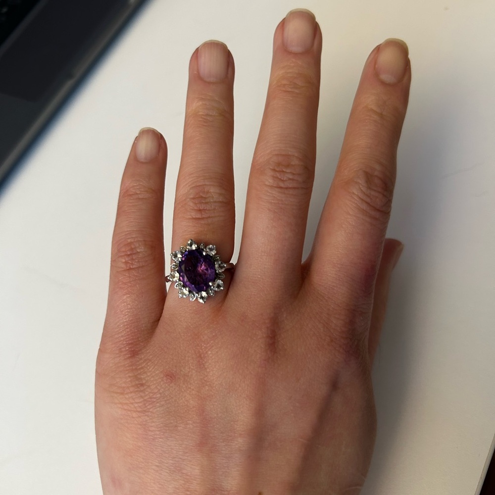 Sparkly Purple Gemstone Ring Size 7 - Picture 15 of 17